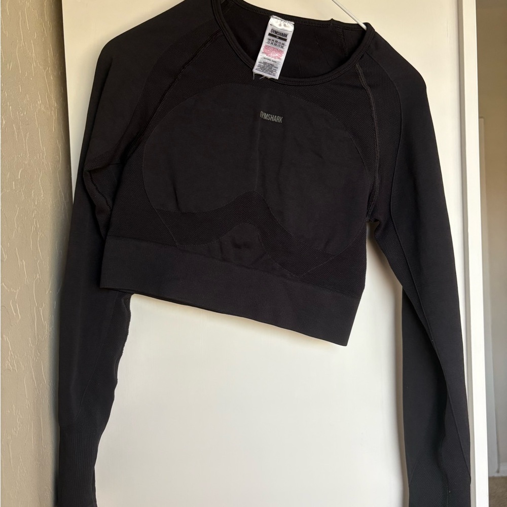 Gymshark Black Long Sleeve Crop Sweatshirt